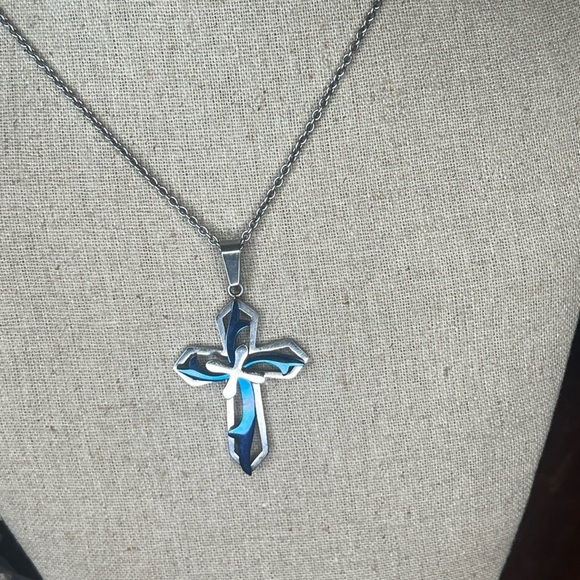 Aluminum Cross Pendant & 20.5” Steel Chain - Picture 2 of 6